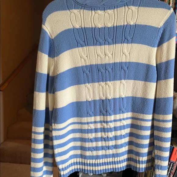 Tommy Hilfiger V-neck sweater size large - Picture 3 of 3